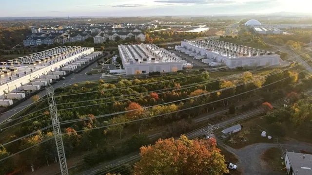 A Volátil Potência dos Sistemas de Computação: Um Novo Desafio para as Redes Elétricas