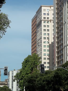 TSE Decide sobre Renúncia de Cláudio Castro: Consequências e Implicações