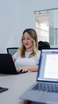 Cybersegurança para Equipes IT Escassas: Conheça C.R.E.W.