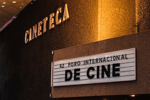 Como criar uma sala de cinema incrível: conselhos de um designer premiado