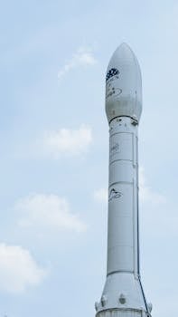 Artemis II: Nave da NASA Retorna ao Local de Lançamento após Viagem Histórica