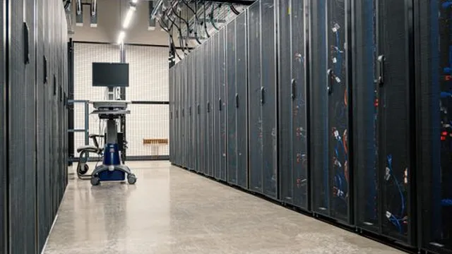 CrowdStrike Avança Segurança de Computadores com Inteligência Artificial no Clou