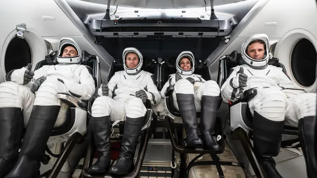 Preparativos para a Missão SpaceX Crew-13 ao Espaço