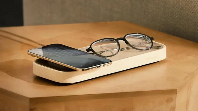 Twelvesouth Lança Nova Versão do Charging Tray Valet com Tecnologia de Recarga d